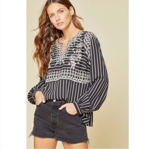 Savannah Jane Black & Ivory Embroidered Top